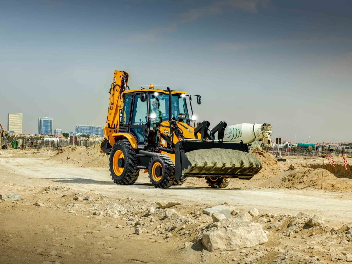 JCB Backhoe rental Dubai
